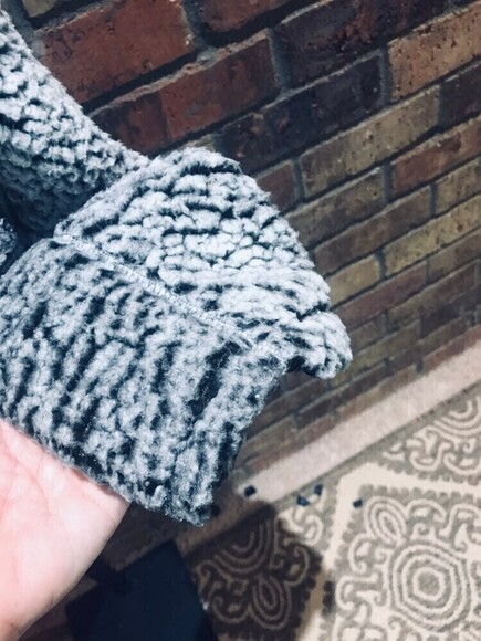 Pull over large women's Sherpa jacket - Picture 6 of 6